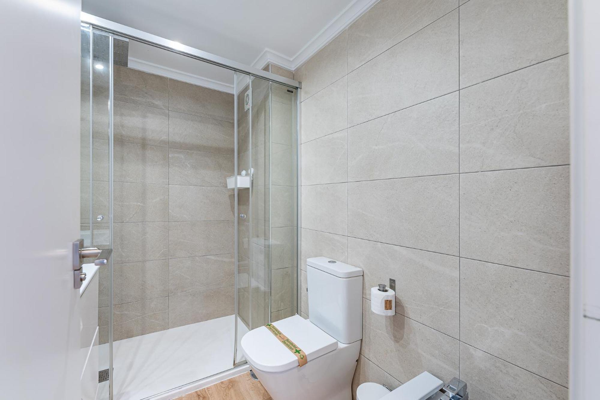 797 Holiday Rentals - Moderno Piso En Primera Linea De Playa Torremolinos Exterior photo